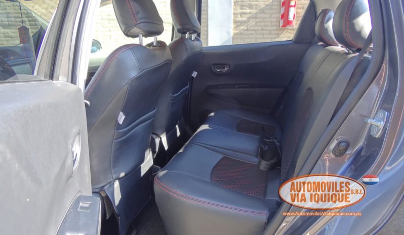 
								TOYOTA NEW VITZ AÑO 2011 full									