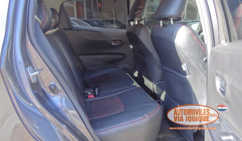 
								TOYOTA NEW VITZ AÑO 2011 full									