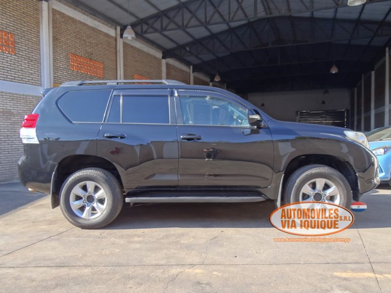 
								TOYOTA LAND CRUISER PRADO AÑO 2013 full									