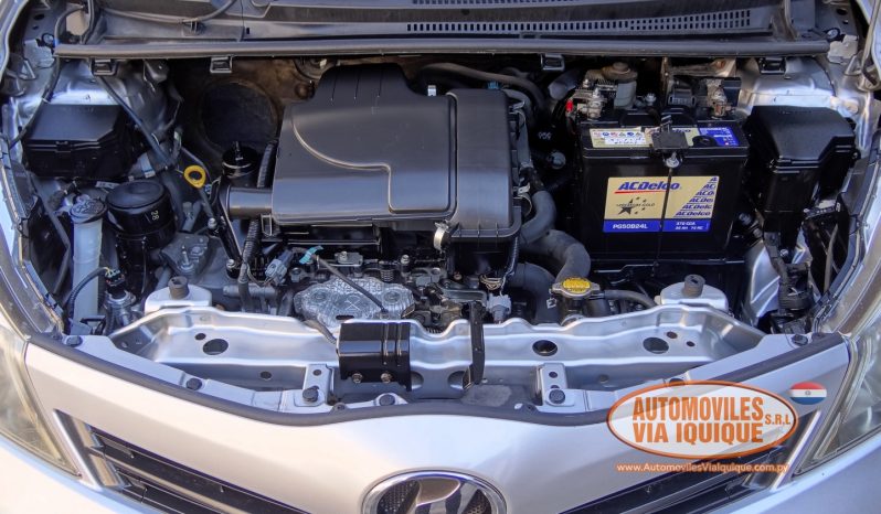 
								TOYOTA NEW VITZ AÑO 2012 full									
