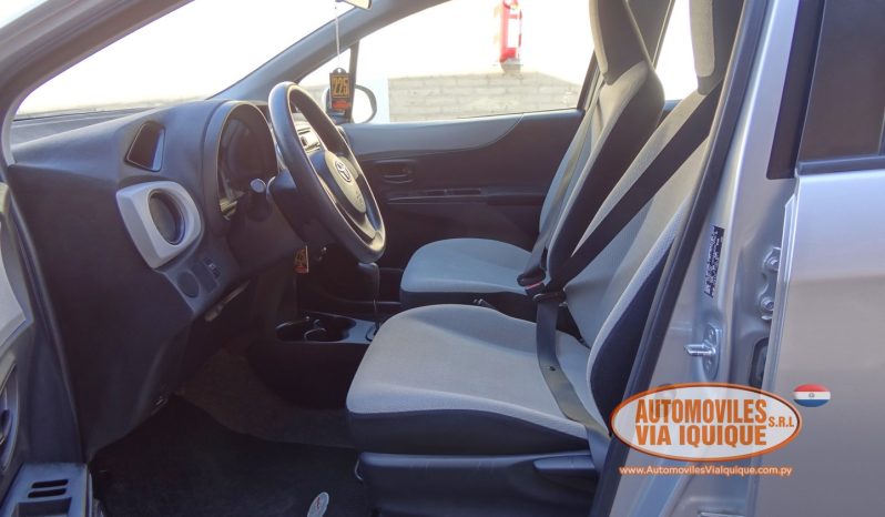 
								TOYOTA NEW VITZ AÑO 2012 full									