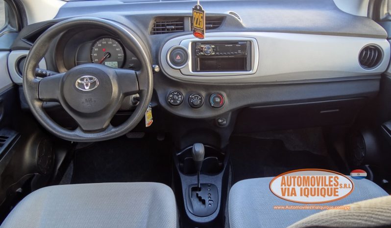 
								TOYOTA NEW VITZ AÑO 2012 full									