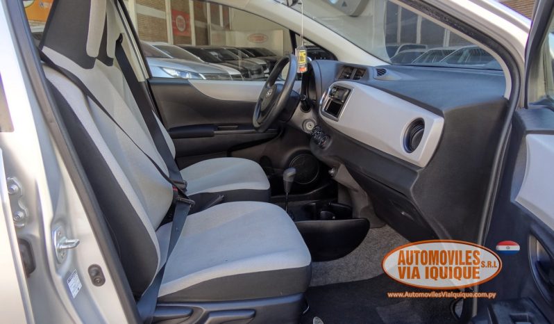 
								TOYOTA NEW VITZ AÑO 2012 full									
