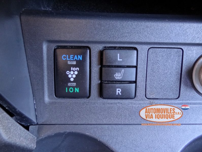 
								TOYOTA VANGUARD AÑO 2008 full									