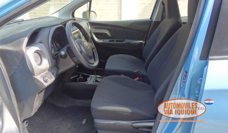 
								TOYOTA NEW VITZ AÑO 2015 full									