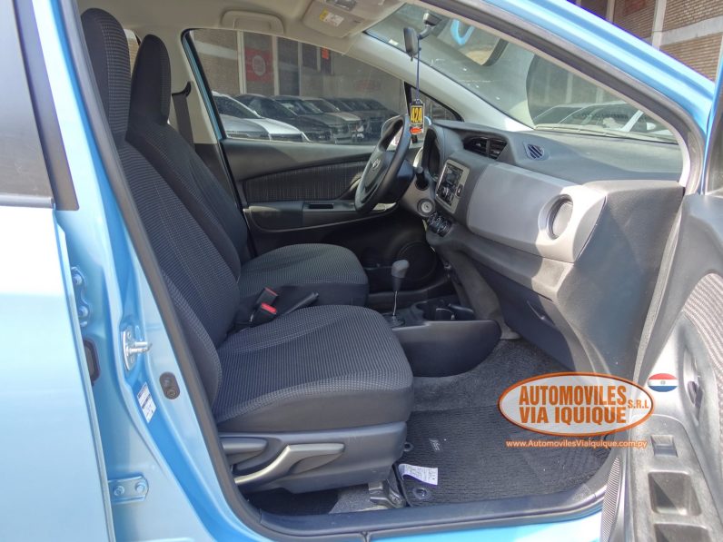 
								TOYOTA NEW VITZ AÑO 2015 full									