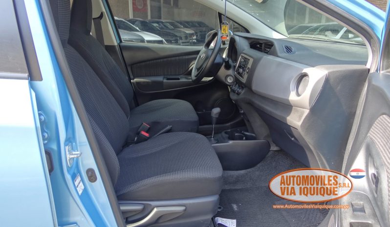 
								TOYOTA NEW VITZ AÑO 2015 full									