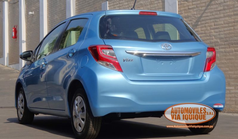 
								TOYOTA NEW VITZ AÑO 2015 full									