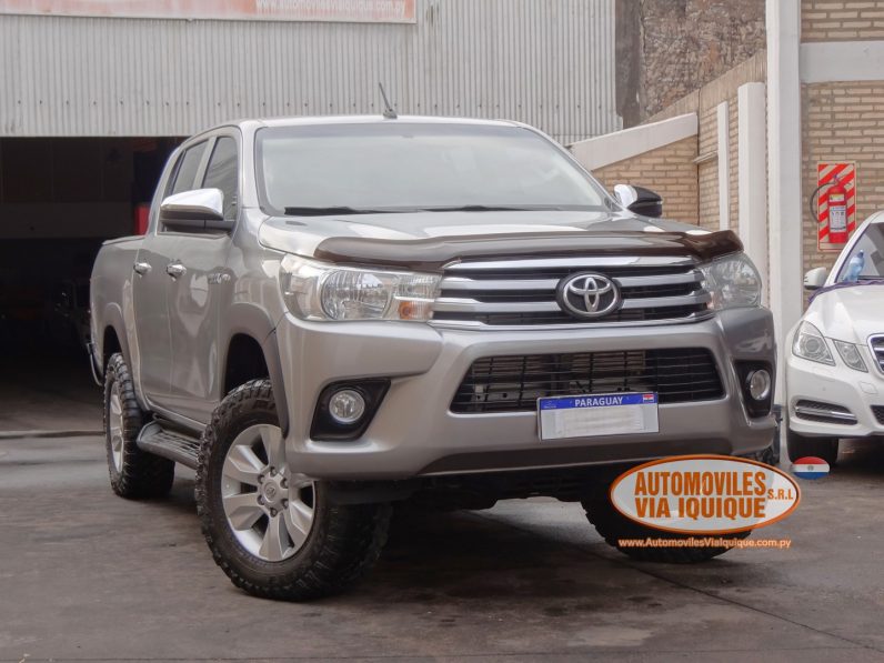 
								TOYOTA HILUX AÑO 2019 full									