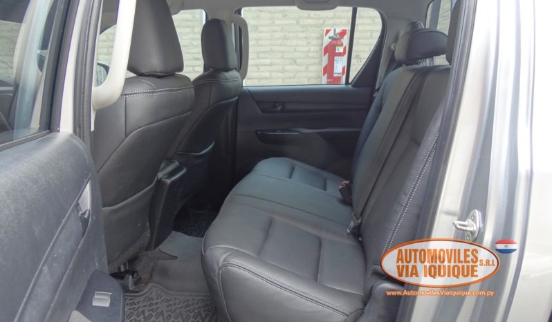 
								TOYOTA HILUX AÑO 2019 full									