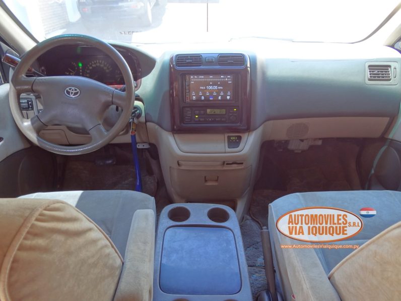 
								TOYOTA GRAN HIACE AÑO 2000 full									