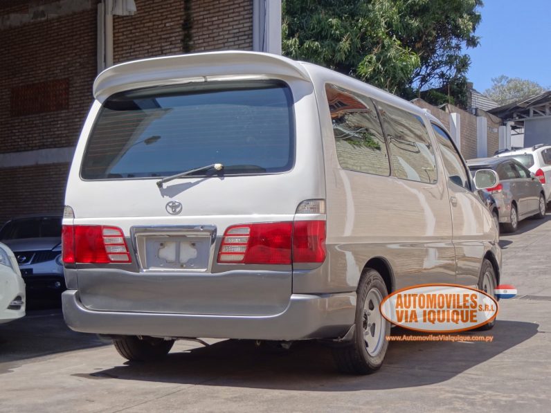 
								TOYOTA GRAN HIACE AÑO 2000 full									