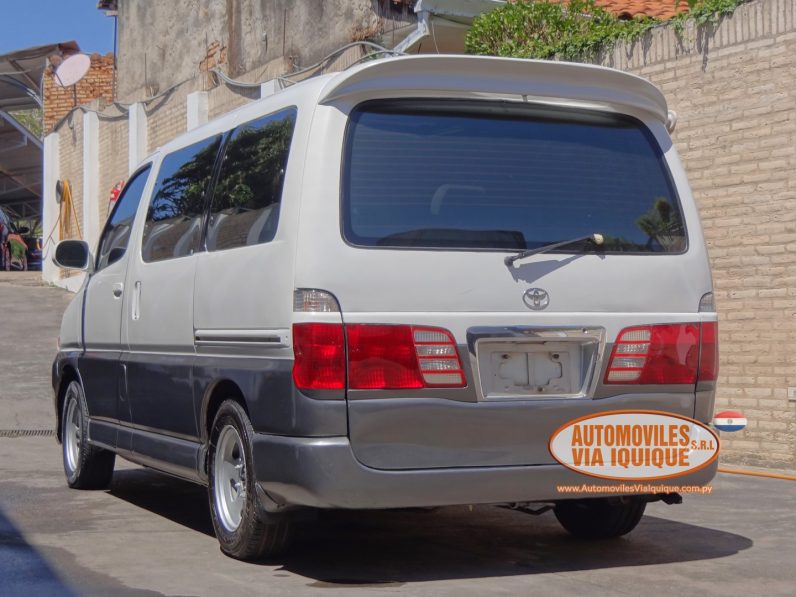 
								TOYOTA GRAN HIACE AÑO 2000 full									