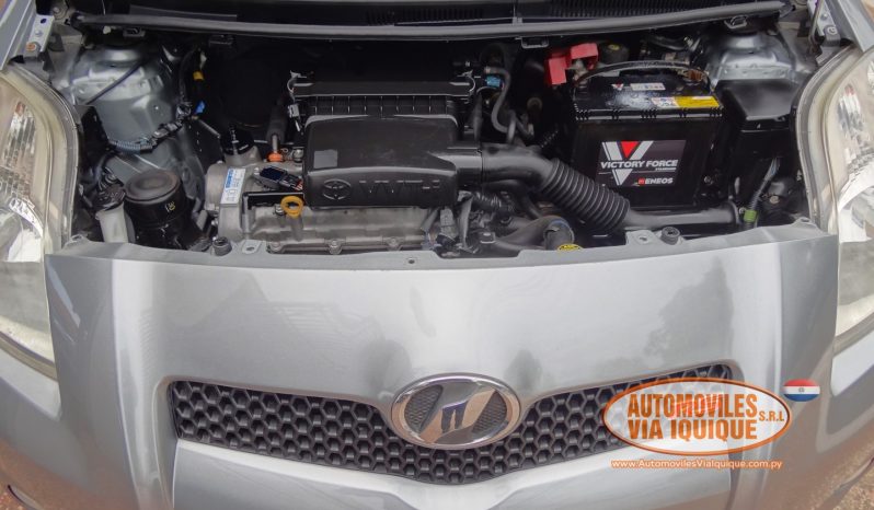 
								TOYOTA VITZ RS AÑO 2008 full									