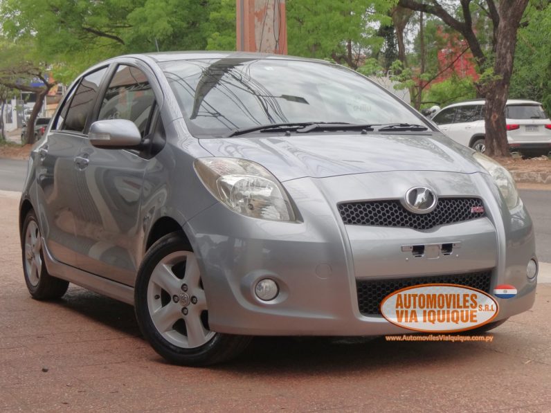 
								TOYOTA VITZ RS AÑO 2008 full									