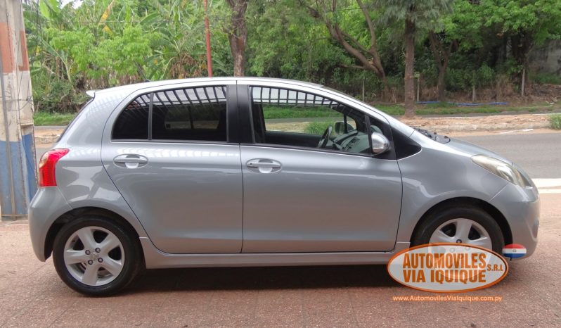 
								TOYOTA VITZ RS AÑO 2008 full									
