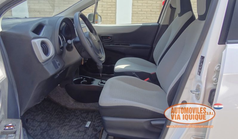 
								TOYOTA NEW VITZ AÑO 2013 full									