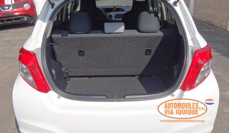 
								TOYOTA NEW VITZ AÑO 2013 full									