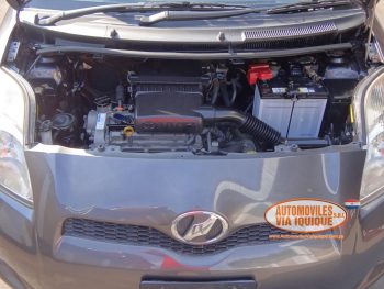 TOYOTA NEW VITZ RS AÑO 2010