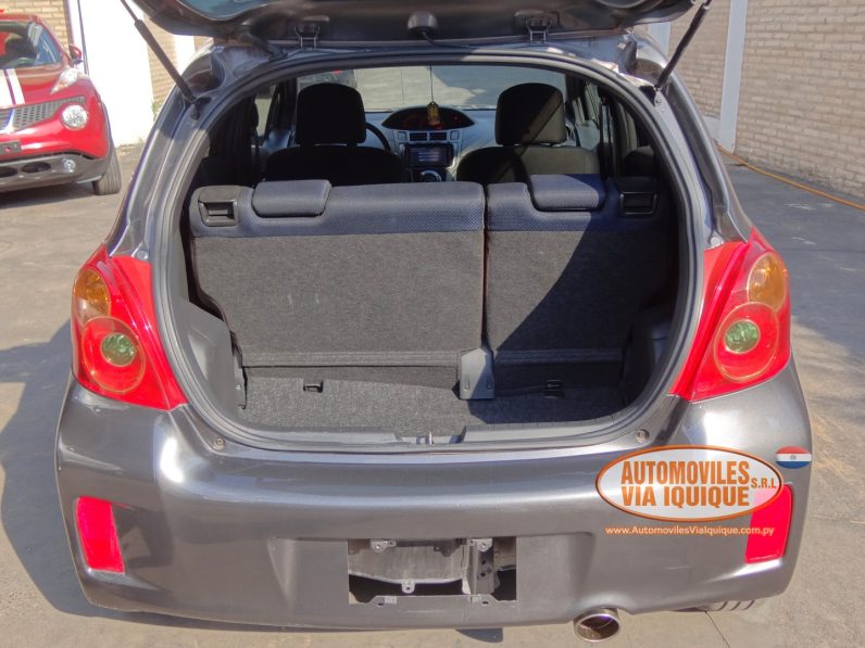 
								TOYOTA NEW VITZ RS AÑO 2010 full									