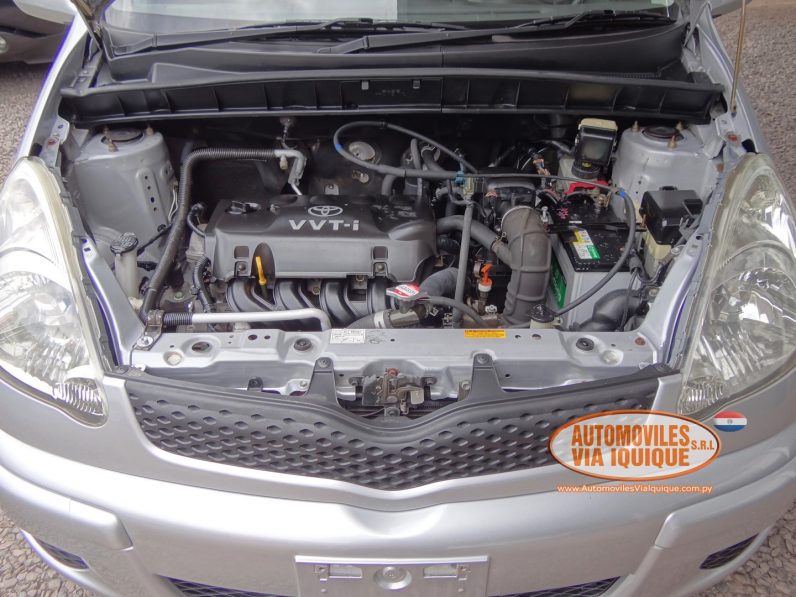 
								TOYOTA FUNCARGO AÑO 2003 full									