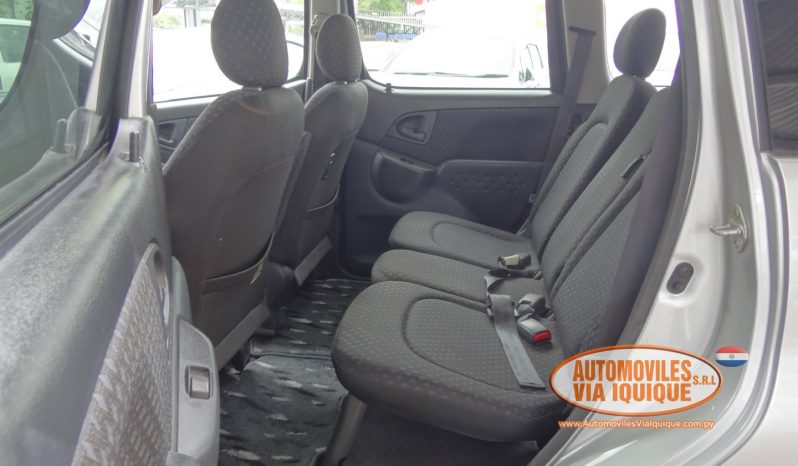 
								TOYOTA FUNCARGO AÑO 2003 full									