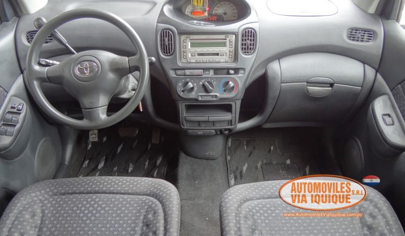 
								TOYOTA FUNCARGO AÑO 2003 full									