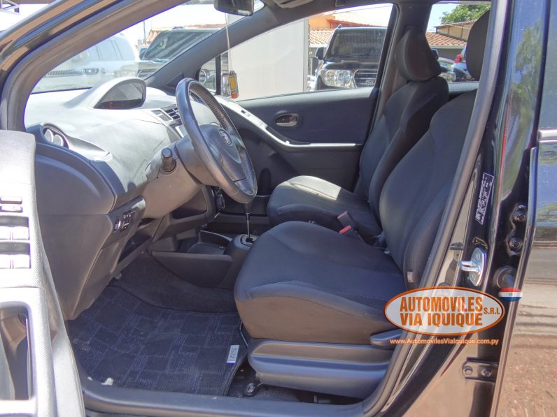 
								TOYOTA NEW VITZ RS 2010 full									