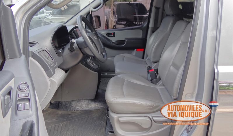 
								HYUNSAI STAREX AÑO 2015 full									