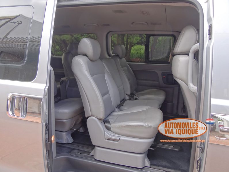 
								HYUNSAI STAREX AÑO 2015 full									