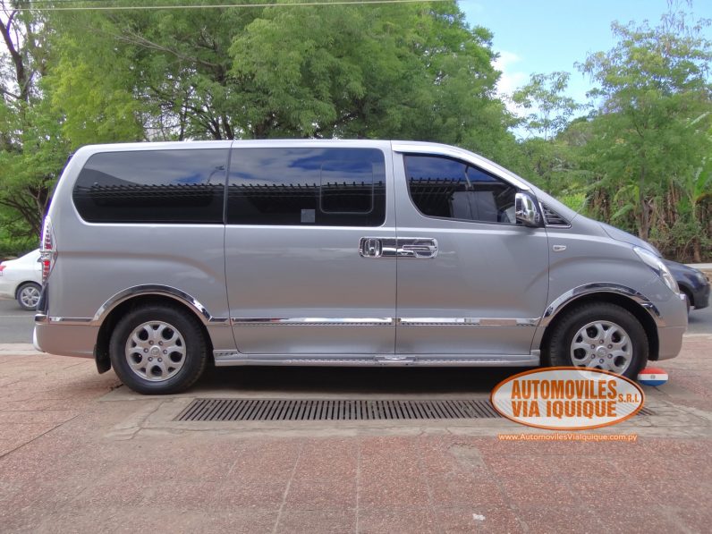 
								HYUNSAI STAREX AÑO 2015 full									