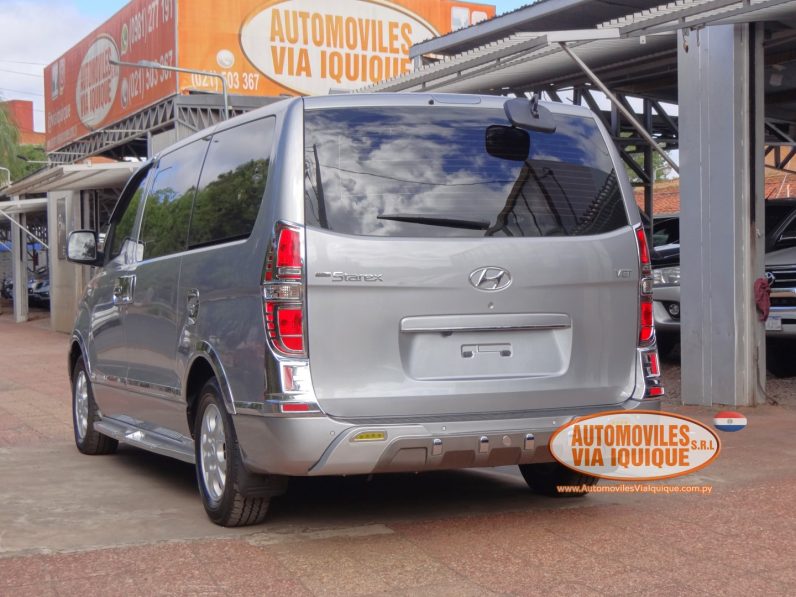 
								HYUNSAI STAREX AÑO 2015 full									