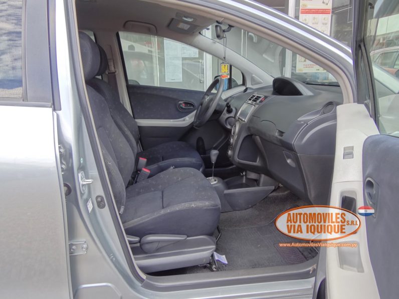 
								TOYOTA NEW VITZ AÑO 2010 full									