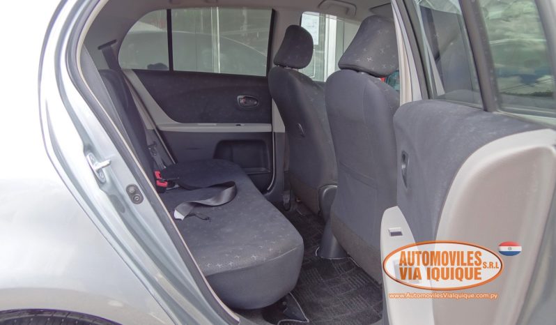 
								TOYOTA NEW VITZ AÑO 2010 full									