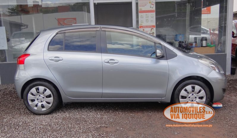 
								TOYOTA NEW VITZ AÑO 2010 full									