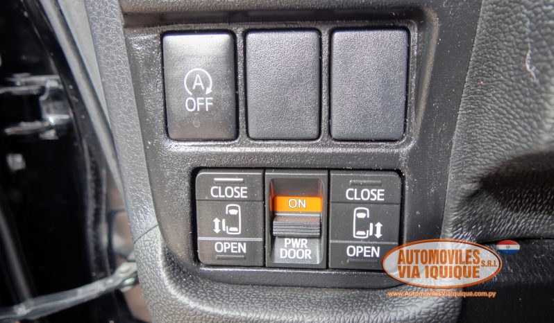 
								TOYOTA NEW NOAH AÑO 2014 full									