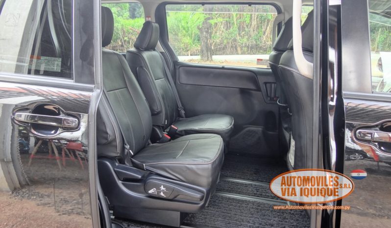 
								TOYOTA NEW NOAH AÑO 2014 full									