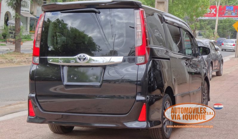 
								TOYOTA NEW NOAH AÑO 2014 full									