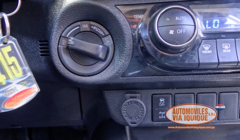 
								TOYOTA HILUX AÑO 2022 full									