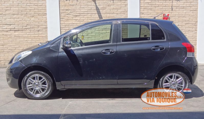 
								TOYOTA NEW VITZ AÑO 2010 full									