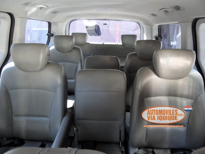 
								HYUNDAI STAREX AÑO 2016 full									