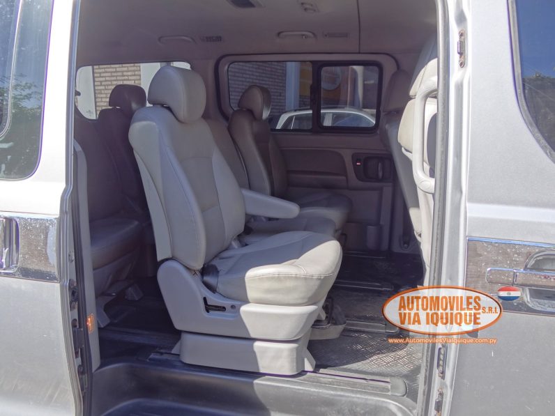 
								HYUNDAI STAREX AÑO 2016 full									