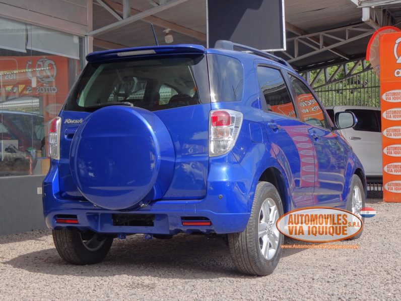 
								TOYOTA RUSH AÑO 2010 full									