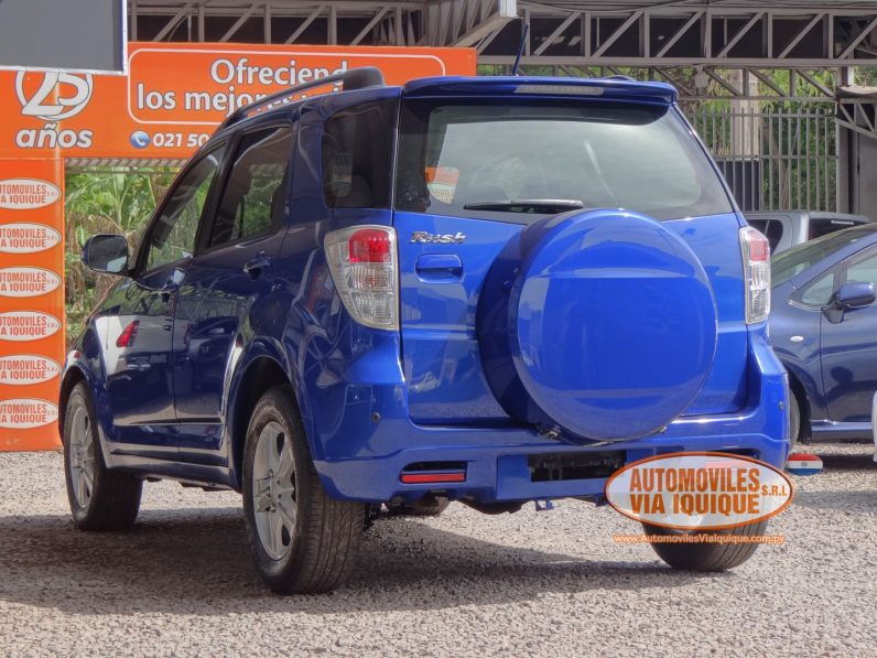 
								TOYOTA RUSH AÑO 2010 full									