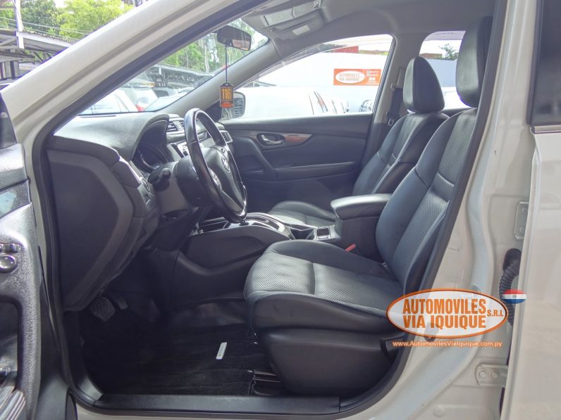 
								NISSAN X-TRAIL AÑO 2015 full									