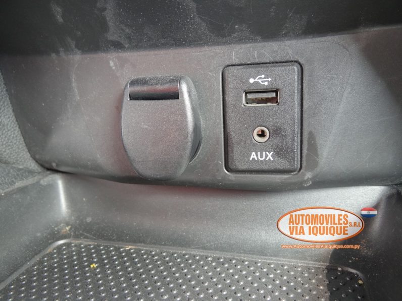 
								NISSAN X-TRAIL AÑO 2015 full									