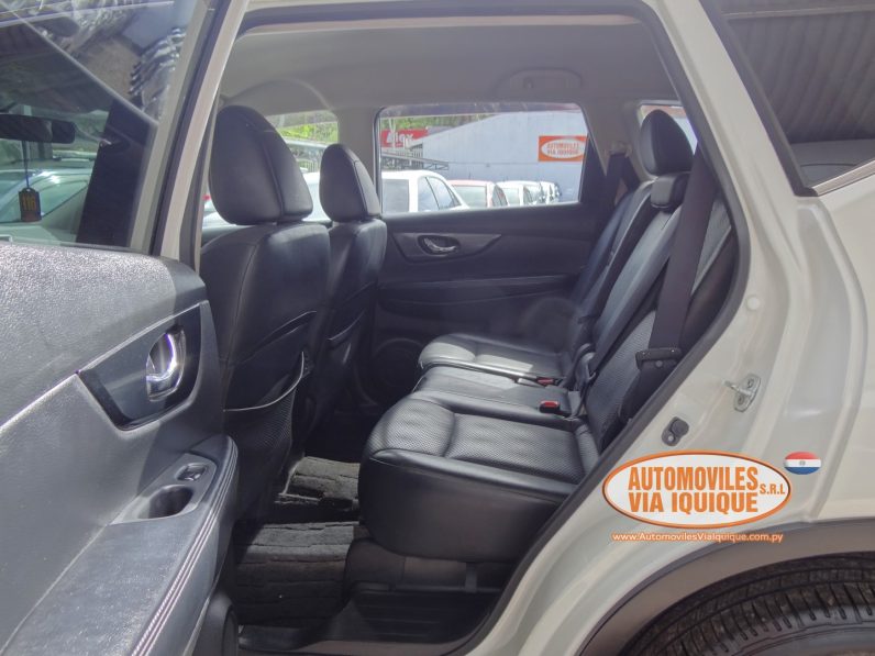 
								NISSAN X-TRAIL AÑO 2015 full									