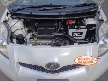 TOYOTA NEW VITZ AÑO 2010