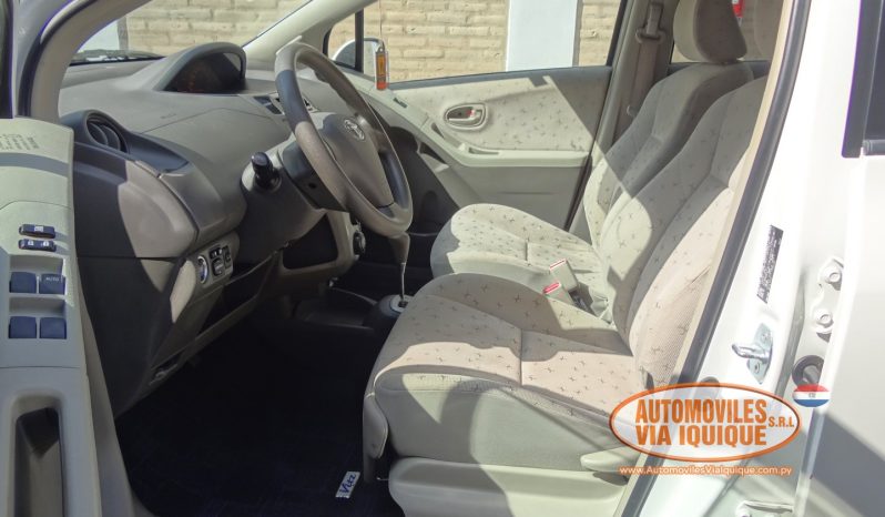 
								TOYOTA NEW VITZ AÑO 2010 full									