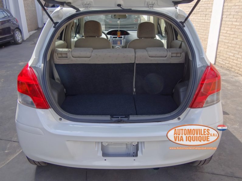 
								TOYOTA NEW VITZ AÑO 2010 full									